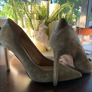 Sam Edelman Olive Pumps